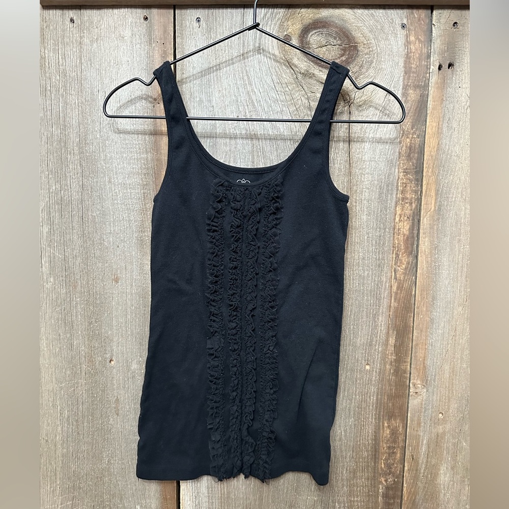 2010 Old Navy Ruffle Front Tank Top in Black Size Small